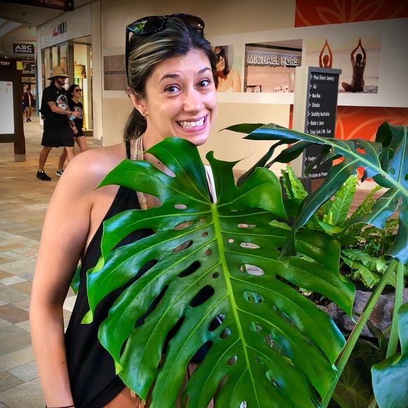 Meet your Posher, Natalie - Picture 2 of 16